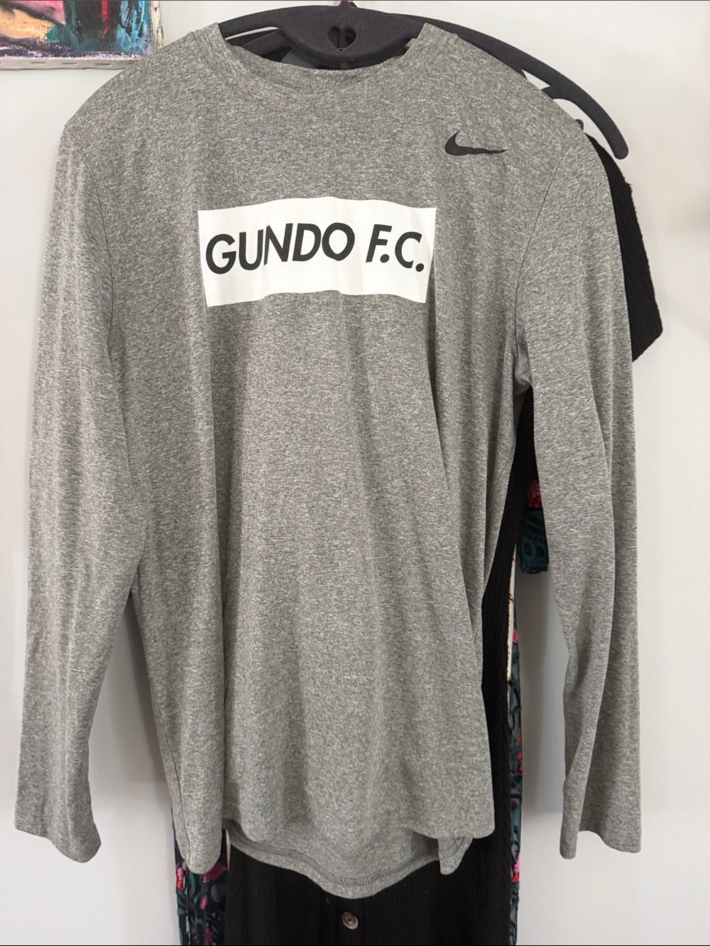 Women’s long sleeve Nike dry fit GRAY